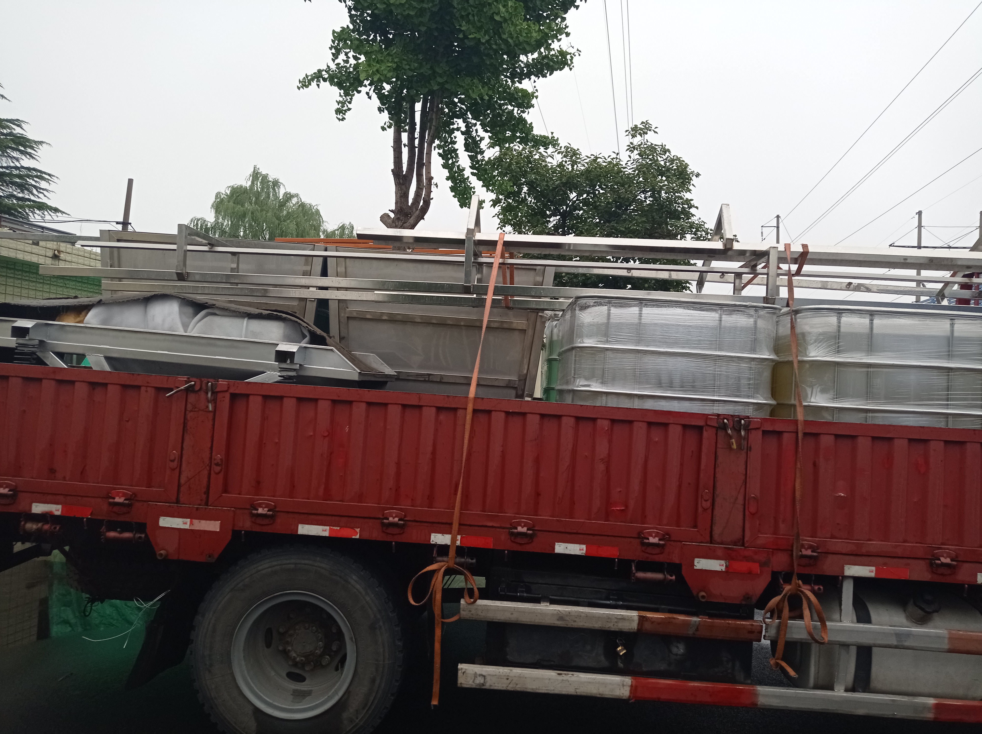 迪生機(jī)械——吉林四平客戶(hù)定的豆芽淋水線(xiàn)設(shè)備發(fā)貨了