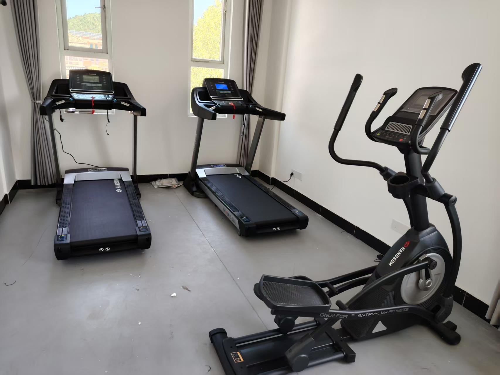 悍德森| 新崗山鎮(zhèn)政府 健身房配置方案