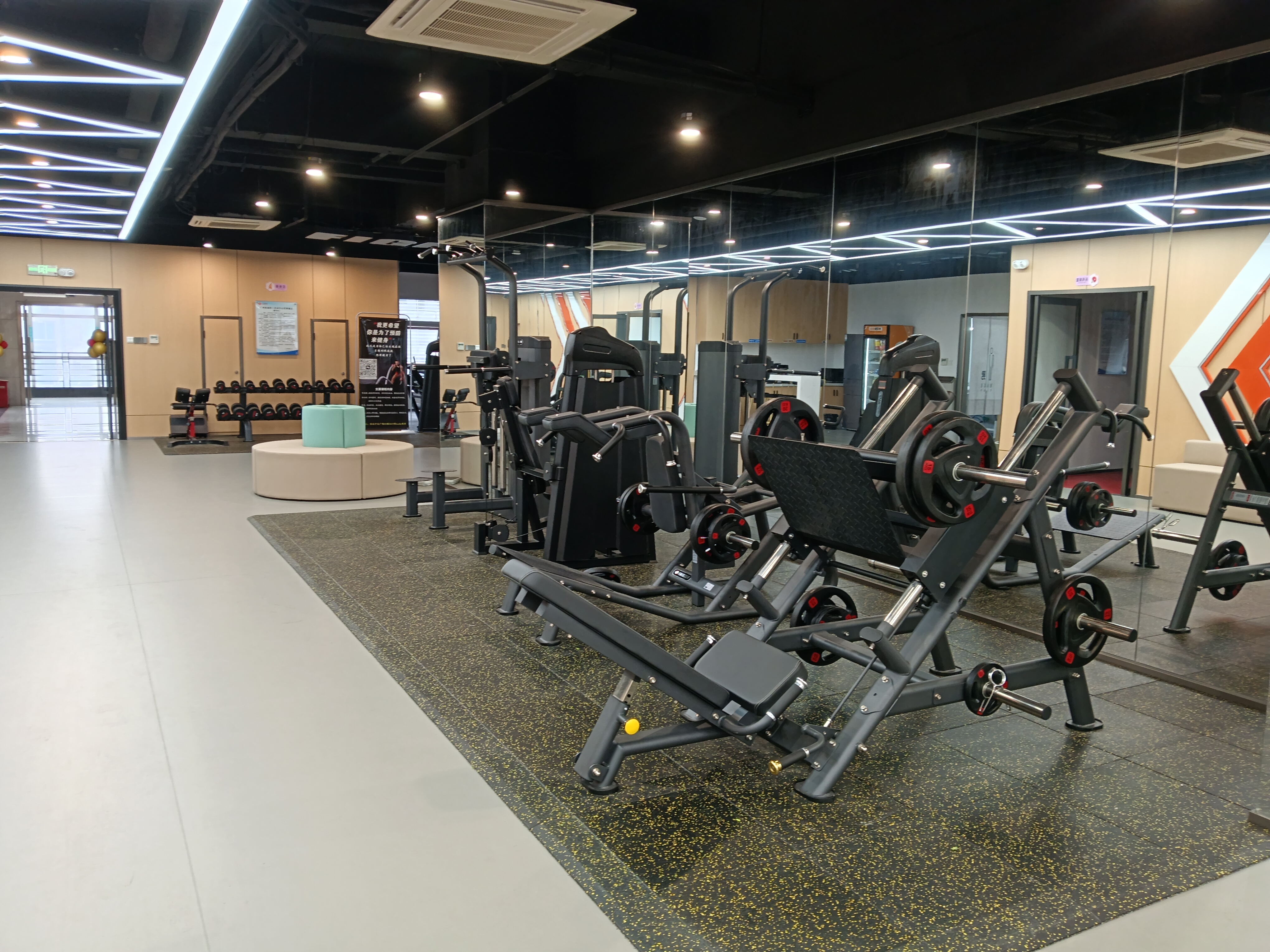 悍德森綜合力量訓(xùn)練器：軍工級(jí)品質(zhì)與全場(chǎng)景訓(xùn)練解決方案